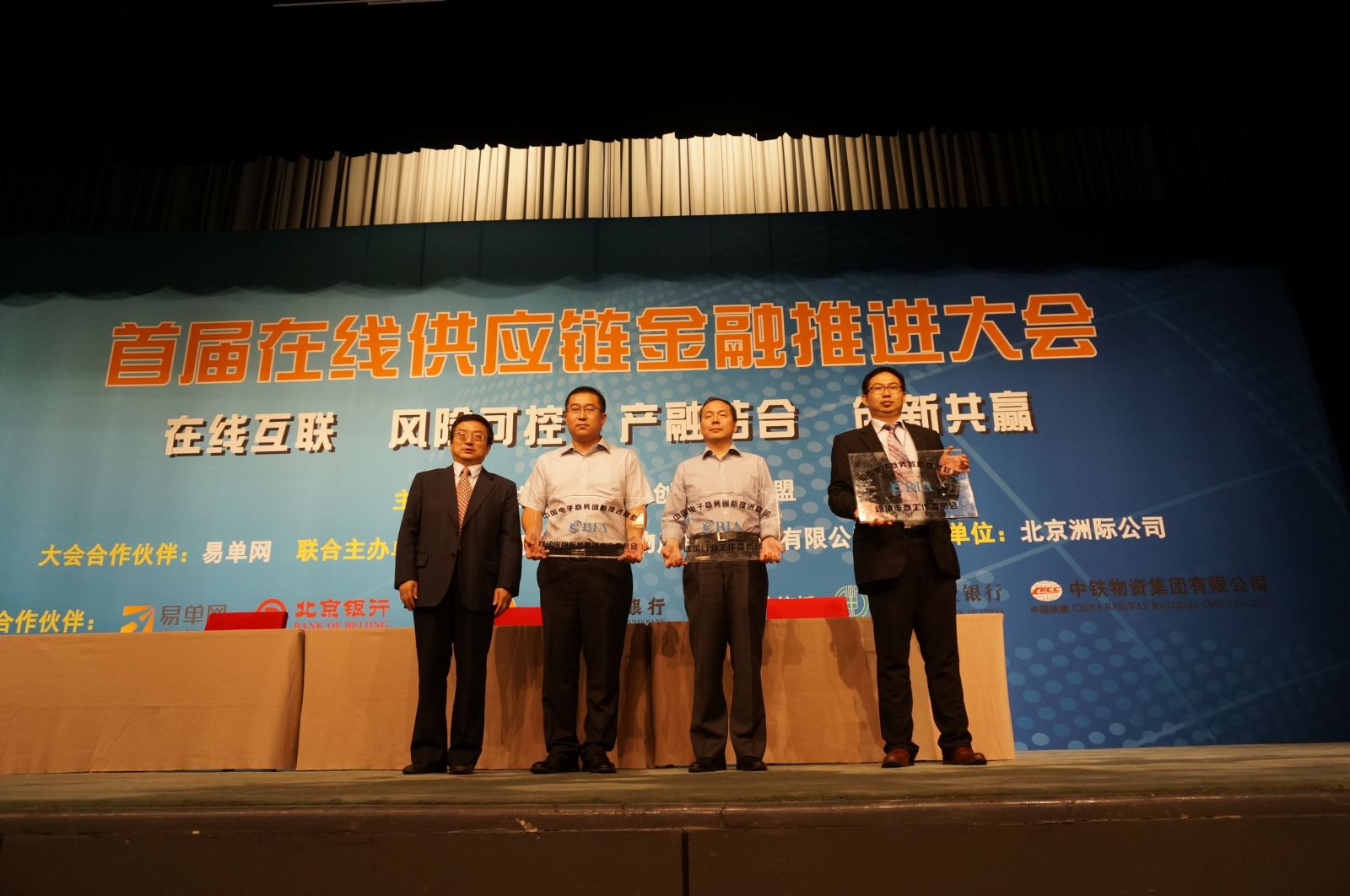 人生就是博-尊龙凯时中国官网
